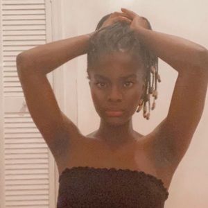 Meet your Posher, Fatima